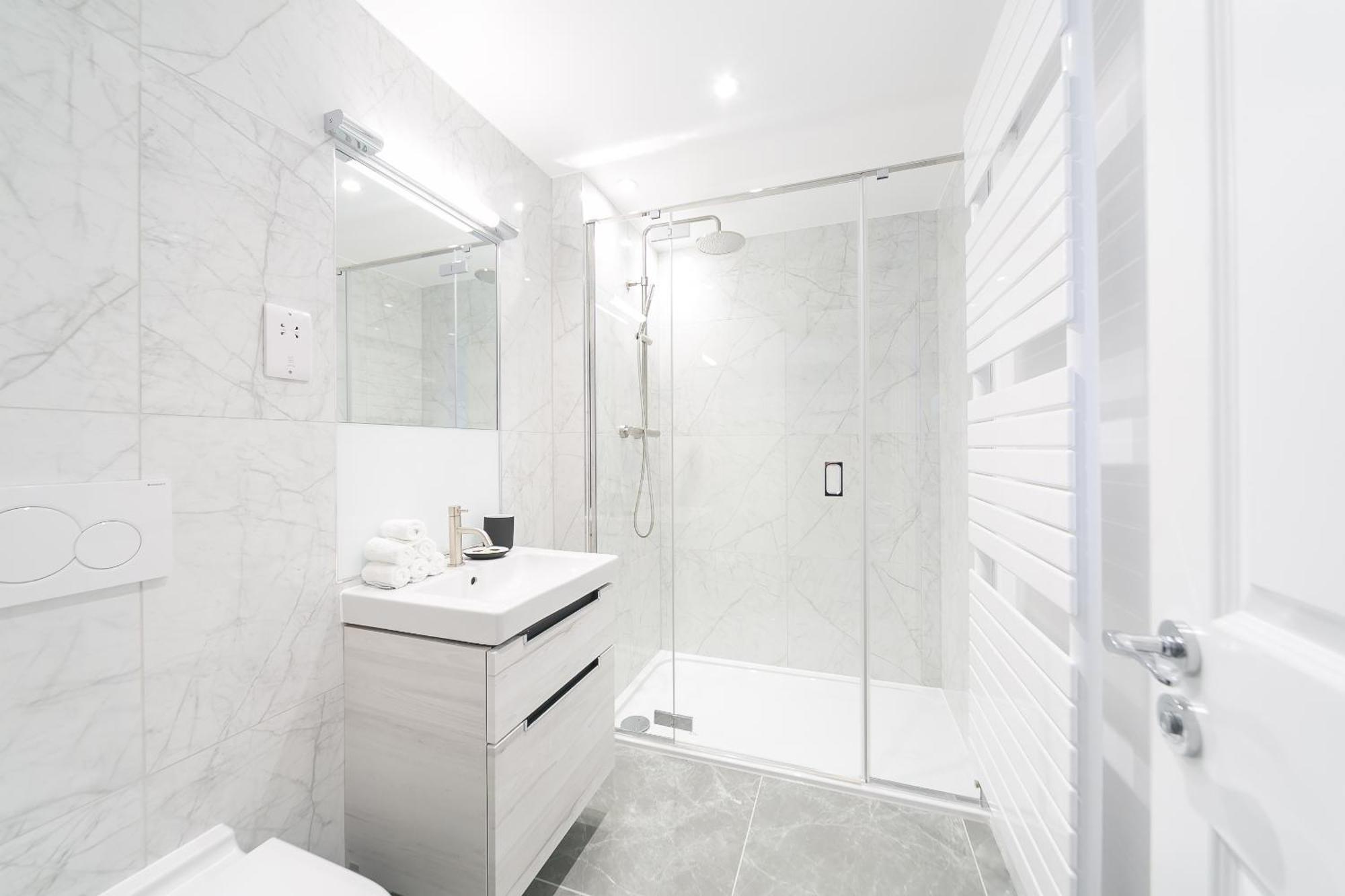 Urban Chic - Drury Apartment ลอนดอน ภายนอก รูปภาพ